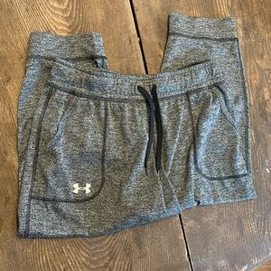 Under Armour cropped athletic pants